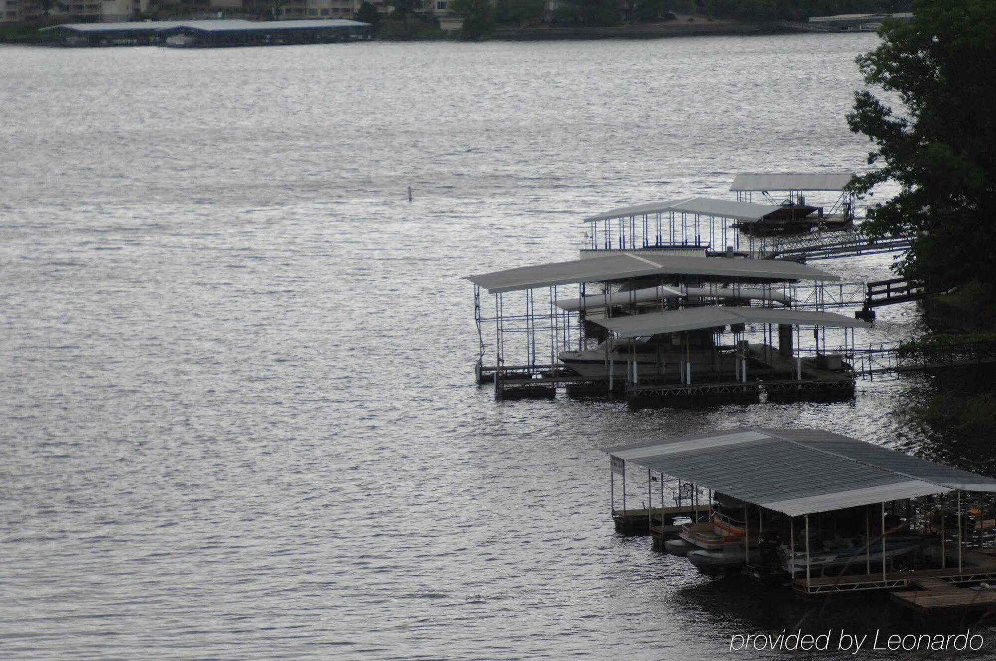 At Grand Glaize 3* Osage Beach